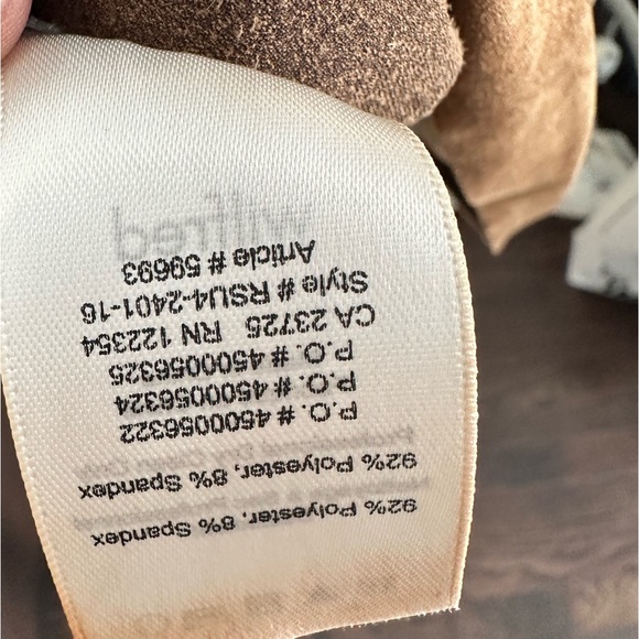 Wilfred Vegan Suede Tobacco Crop Top size Small - Picture 4 of 5